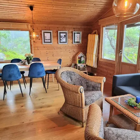 Chill House 15 Min From Preikestolen